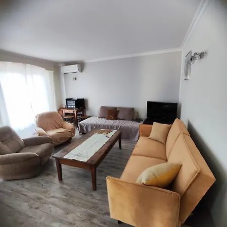 De 2 Chambres Avec Jardin Clos Et Wifi A A 4 Km De La Appartement