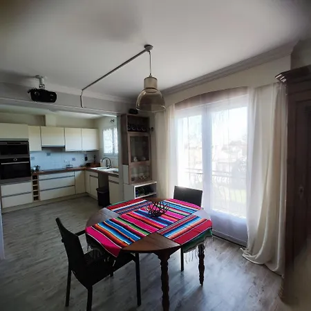 Appartement De 2 Chambres Avec Jardin Clos Et Wifi A A 4 Km De La