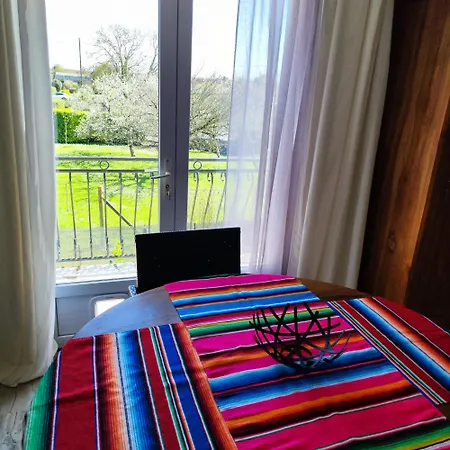 Appartement De 2 Chambres Avec Jardin Clos Et Wifi A A 4 Km De La *
