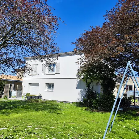 De 2 Chambres Avec Jardin Clos Et Wifi A A 4 Km De La *
