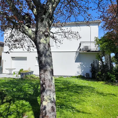 De 2 Chambres Avec Jardin Clos Et Wifi A A 4 Km De La Appartement *